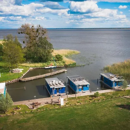 Hafenresort _ Hausboot Silv
